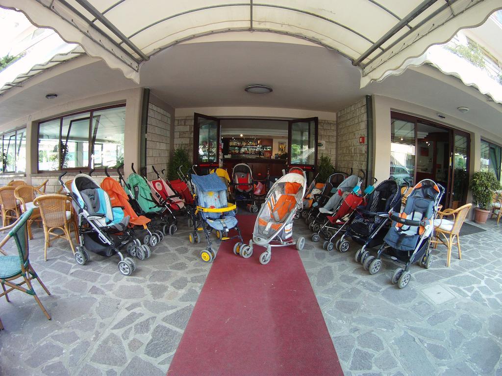 קרביה Hotel Lanzoni מראה חיצוני תמונה